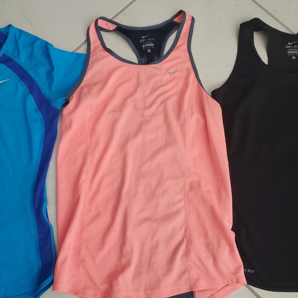 Nike Bundle - Picture 4 of 9